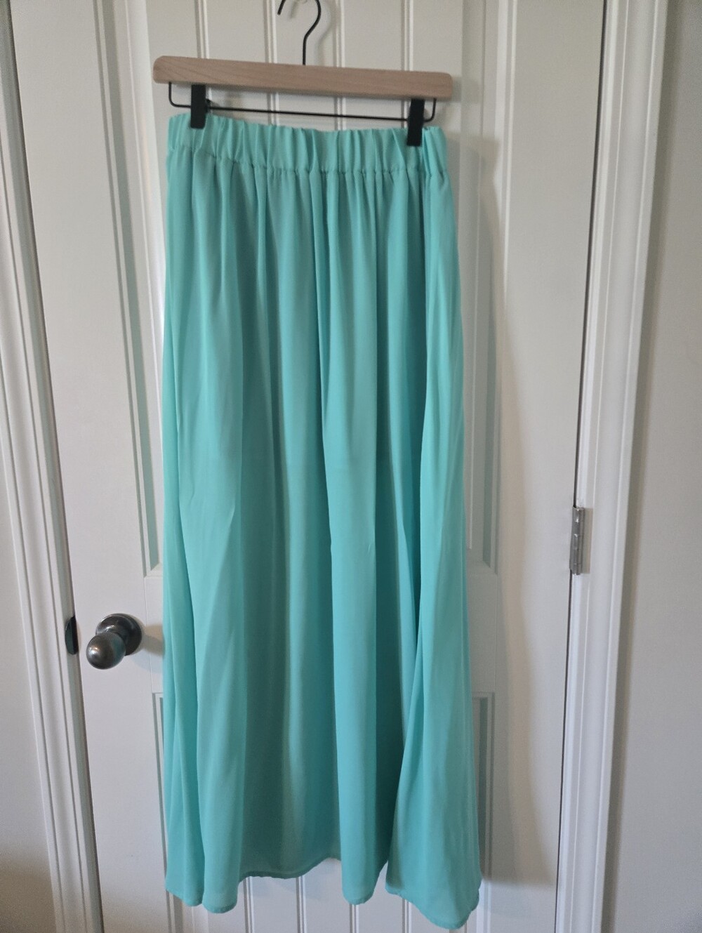 Francesca's Collections Aqua Teal Flowing Maxi Skirt